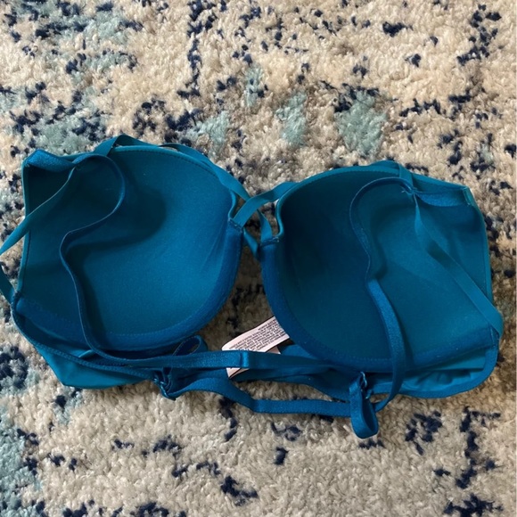 Victoria’s Secret Bra 32C - Picture 3 of 4